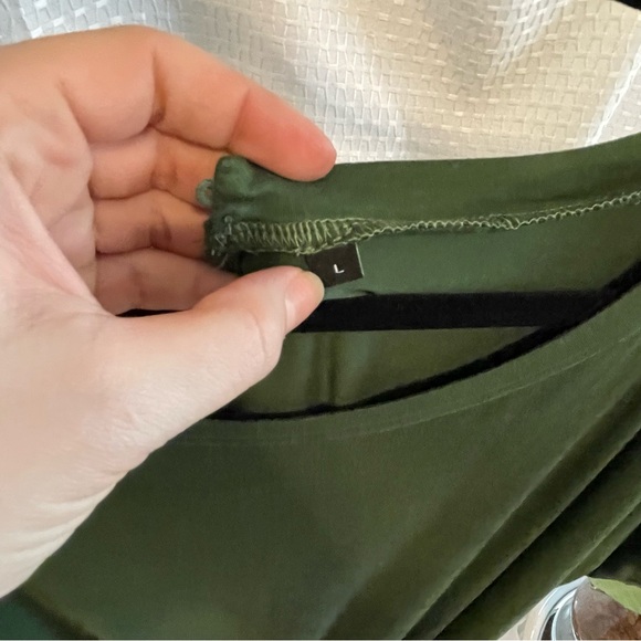 Romper - Picture 2 of 3